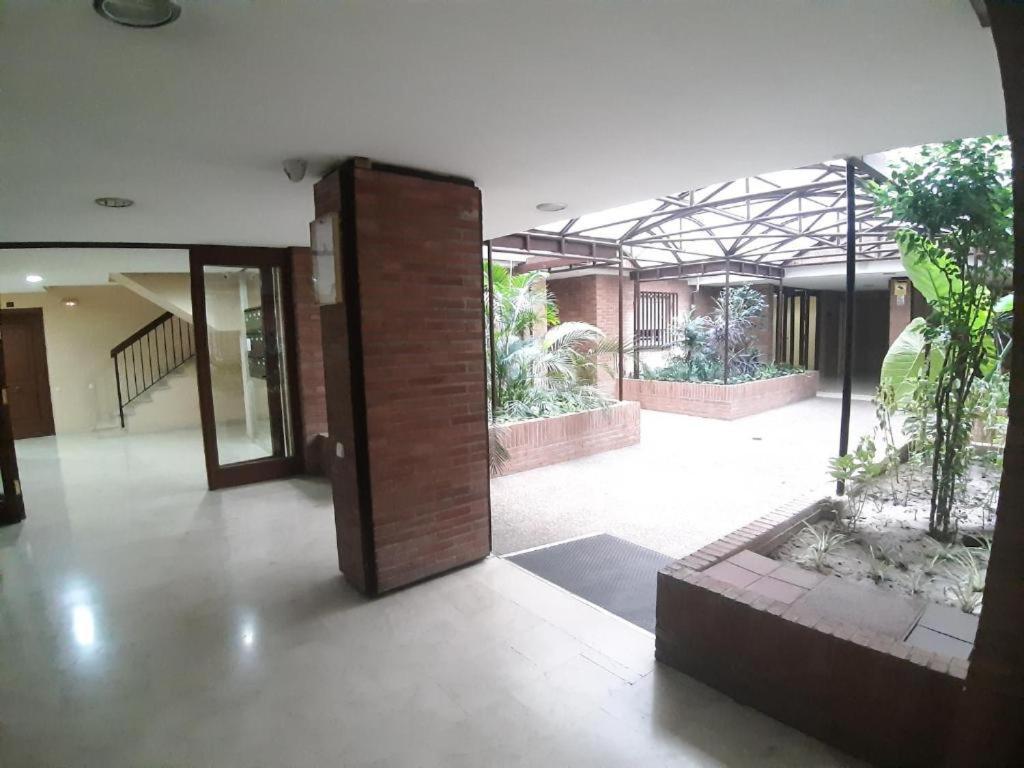 Plaza Puerta Nueva Apartment Murcia Exterior photo